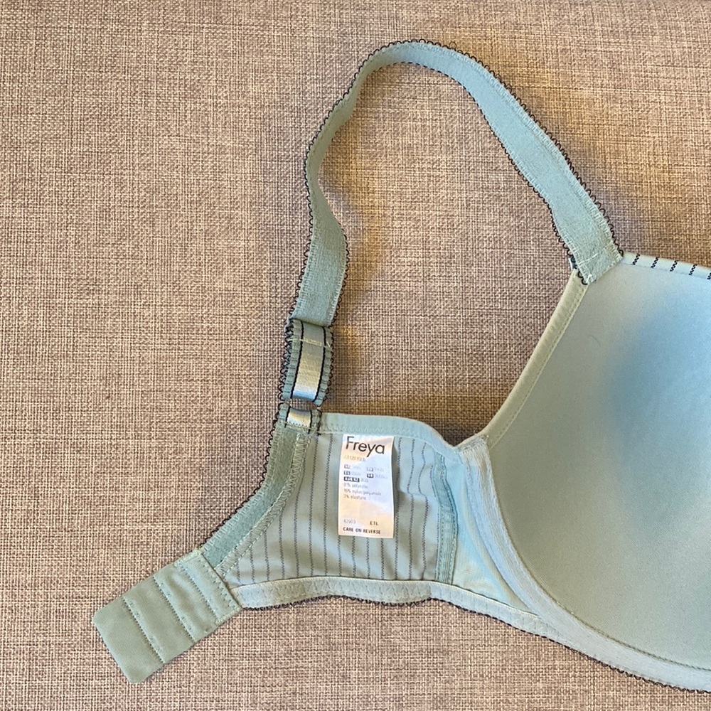 Freya Deco Hatty Moulded Plunge Bra AA1281 in Glacier - Picture 7 of 7